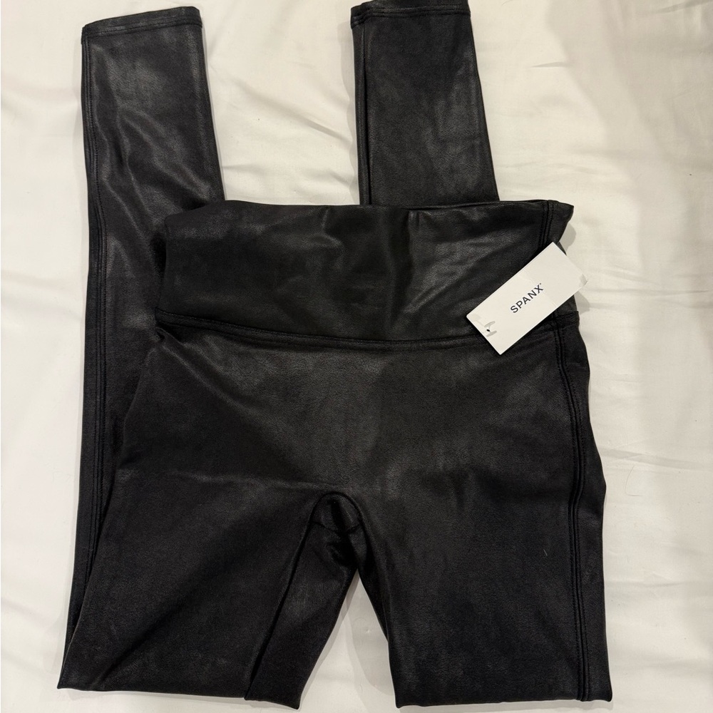 SPANX SPANXshape™ Faux Leather Black Petite Leggings - Picture 4 of 7